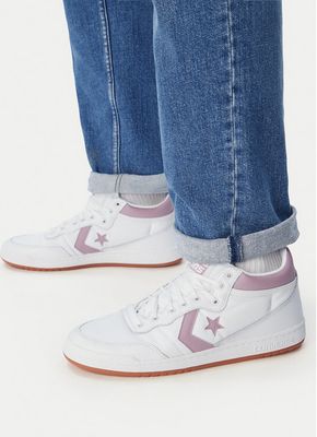 Trampki męskie wiosenne Converse ze sklepu: eobuwie.pl w kategorii: Trampki męskie - zdjęcie WP-EBWP-9KUZS-09B_0000304832475