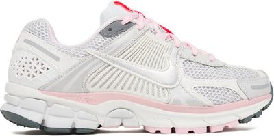 Buty sportowe damskie wiosenne Nike ze sklepu: eobuwie.pl w kategorii: Buty sportowe damskie - zdjęcie WP-EBWP-9KUZS-09B_0000305187680