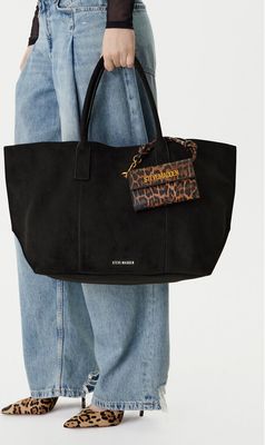 Shopper bag zimowy Steve Madden ze sklepu: eobuwie.pl w kategorii: Torby Shopper bag - zdjęcie WP-EBWP-9KUZS-09B_0000305776778