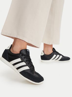 Buty sportowe damskie na wiosnę adidas ze sklepu: eobuwie.pl w kategorii: Buty sportowe damskie - zdjęcie WP-EBWP-9KUZS-09B_0000305785121