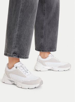 Buty sportowe damskie wiosenne Guess ze sklepu: eobuwie.pl w kategorii: Buty sportowe damskie - zdjęcie WP-EBWP-9KUZS-09B_0000305817839