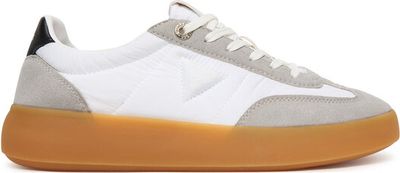 Guess - Buty sportowe damskie na wiosnę ze sklepu: eobuwie.pl w kategorii: Buty sportowe damskie - zdjęcie WP-EBWP-9KUZS-09B_0000305818089