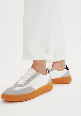 Guess - Buty sportowe damskie na wiosnę ze sklepu: eobuwie.pl w kategorii: Buty sportowe damskie - zdjęcie WP-EBWP-9KUZS-09B_0000305818089