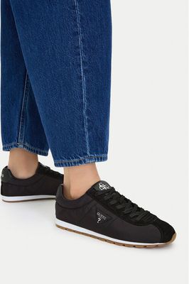 Buty sportowe damskie wiosenne Guess ze sklepu: eobuwie.pl w kategorii: Buty sportowe damskie - zdjęcie WP-EBWP-9KUZS-09B_0000305818171