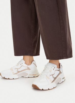 Buty sportowe damskie na wiosnę Guess ze sklepu: eobuwie.pl w kategorii: Buty sportowe damskie - zdjęcie WP-EBWP-9KUZS-09B_0000305930484