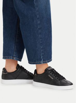 Buty sportowe damskie jesienne na wiosnę Guess ze sklepu: eobuwie.pl w kategorii: Buty sportowe damskie - zdjęcie WP-EBWP-9KUZS-09B_0000305931399