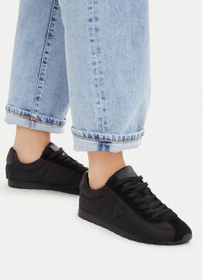 Buty sportowe damskie Guess ze sklepu: eobuwie.pl w kategorii: Buty sportowe damskie - zdjęcie WP-EBWP-9KUZS-09B_0000305931405