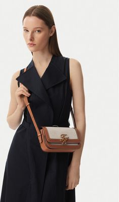 Listonoszka elegancka Tommy Hilfiger ze sklepu: eobuwie.pl w kategorii: Listonoszki - zdjęcie WP-EBWP-9KUZS-09B_0000305950550
