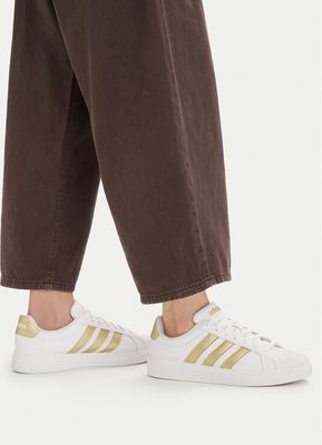 adidas - Buty sportowe damskie na wiosnę ze sklepu: eobuwie.pl w kategorii: Buty sportowe damskie - zdjęcie WP-EBWP-9KUZS-09B_0000305974556