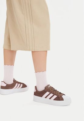 Buty sportowe damskie wiosenne adidas ze sklepu: eobuwie.pl w kategorii: Buty sportowe damskie - zdjęcie WP-EBWP-9KUZS-09B_0000305976727