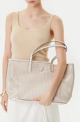 Guess - Torba letnia na wakacje ze sklepu: eobuwie.pl w kategorii: Torby letnie - zdjęcie WP-EBWP-9KUZS-09B_0190231958789