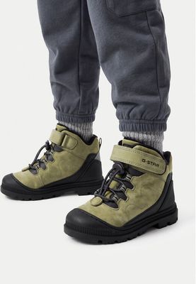 G-Star Raw - Buty zimowe dziecięce ze sklepu: eobuwie.pl w kategorii: Buty zimowe dziecięce - zdjęcie WP-EBWP-9KUZS-09B_5906751328880