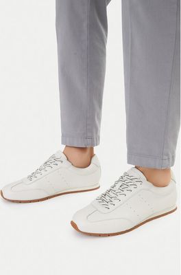 Trampki męskie na wiosnę Guess Jeans ze sklepu: eobuwie.pl w kategorii: Trampki męskie - zdjęcie WP-EBWP-9KUZS-09B_5906751955857
