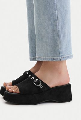 Klapki damskie na lato Guess Jeans ze sklepu: eobuwie.pl w kategorii: Klapki damskie - zdjęcie WP-EBWP-9KUZS-09B_5907964049760