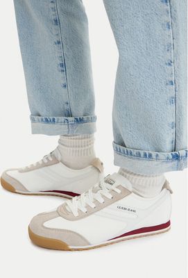 Guess Jeans - Trampki damskie na wiosnę ze sklepu: eobuwie.pl w kategorii: Trampki damskie - zdjęcie WP-EBWP-9KUZS-09B_5907964081104