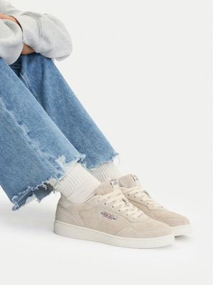Buty sportowe damskie na wiosnę Guess Jeans ze sklepu: eobuwie.pl w kategorii: Buty sportowe damskie - zdjęcie WP-EBWP-9KUZS-09B_5907964081173