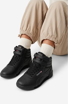 Reebok - Buty sportowe dziecięce na wiosnę ze sklepu: eobuwie.pl w kategorii: Buty sportowe dziecięce - zdjęcie WP-EBWP-9KUZS-09B_5907964108641
