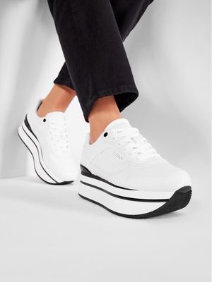 Buty sportowe damskie wiosenne Guess ze sklepu: MODIVO w kategorii: Buty sportowe damskie - zdjęcie WP-EBWP-BKLVO-LN0_0000207894334