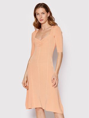 Sukienka casualowa Guess ze sklepu: MODIVO w kategorii: Sukienki - zdjęcie WP-EBWP-BKLVO-LN0_0000300773451