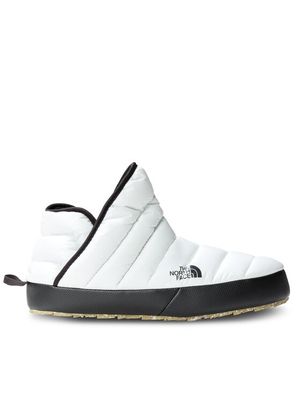 Kapcie damskie zimowe The North Face ze sklepu: MODIVO w kategorii: Kapcie damskie - zdjęcie WP-EBWP-BKLVO-LN0_0000303178338