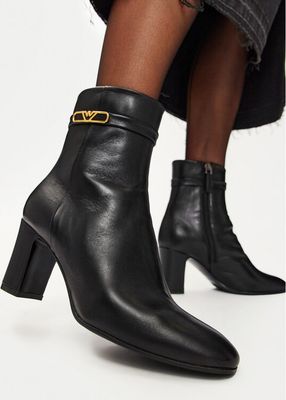 Botki na lato Emporio Armani ze sklepu: MODIVO w kategorii: Botki - zdjęcie WP-EBWP-BKLVO-LN0_0000304378805