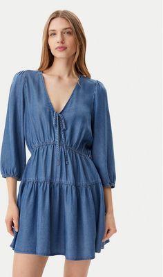 Sukienka na wiosnę casualowa Tommy Jeans ze sklepu: MODIVO w kategorii: Sukienki - zdjęcie WP-EBWP-BKLVO-LN0_0000304640506