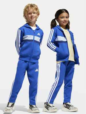 Dres chłopięcy adidas ze sklepu: MODIVO w kategorii: Dresy chłopięce - zdjęcie WP-EBWP-BKLVO-LN0_0000304733499