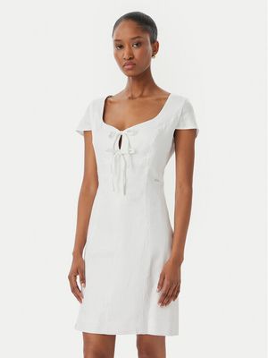 Sukienka casual Guess ze sklepu: MODIVO w kategorii: Sukienki - zdjęcie WP-EBWP-BKLVO-LN0_0000304862021
