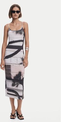 Sukienka casual Desigual ze sklepu: MODIVO w kategorii: Sukienki - zdjęcie WP-EBWP-BKLVO-LN0_0000304937910