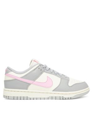 Buty sportowe damskie na wiosnę Nike ze sklepu: MODIVO w kategorii: Buty sportowe damskie - zdjęcie WP-EBWP-BKLVO-LN0_0000305187871