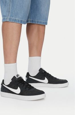 Buty sportowe męskie wiosenne Nike ze sklepu: MODIVO w kategorii: Buty sportowe męskie - zdjęcie WP-EBWP-BKLVO-LN0_0000305405180