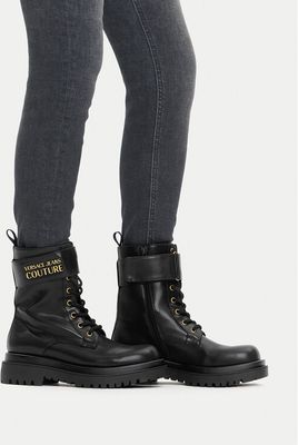 Botki młodzieżowe Versace Jeans Couture ze sklepu: MODIVO w kategorii: Botki - zdjęcie WP-EBWP-BKLVO-LN0_0000305601605