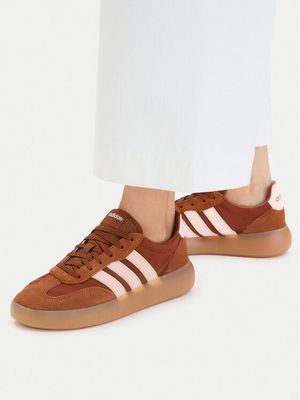 Buty sportowe damskie wiosenne adidas ze sklepu: MODIVO w kategorii: Buty sportowe damskie - zdjęcie WP-EBWP-BKLVO-LN0_0000305633118