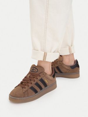 Buty sportowe damskie wiosenne adidas ze sklepu: MODIVO w kategorii: Buty sportowe damskie - zdjęcie WP-EBWP-BKLVO-LN0_0000305635686