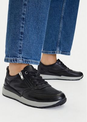 Buty sportowe damskie na wiosnę Caprice ze sklepu: MODIVO w kategorii: Buty sportowe damskie - zdjęcie WP-EBWP-BKLVO-LN0_0000305764188