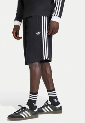 Spodenki męskie zimowe adidas ze sklepu: MODIVO w kategorii: Spodenki męskie - zdjęcie WP-EBWP-BKLVO-LN0_0000305779939