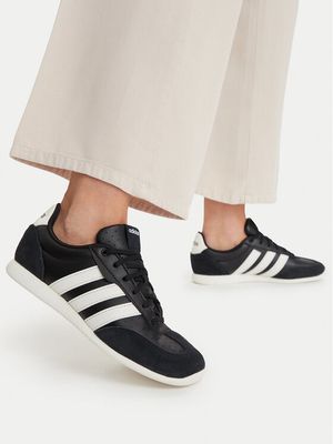 Buty sportowe damskie na wiosnę adidas ze sklepu: MODIVO w kategorii: Buty sportowe damskie - zdjęcie WP-EBWP-BKLVO-LN0_0000305785121