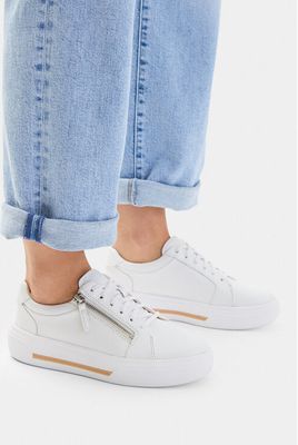 Clarks - Trampki damskie na wiosnę ze sklepu: MODIVO w kategorii: Trampki damskie - zdjęcie WP-EBWP-BKLVO-LN0_0000305834058