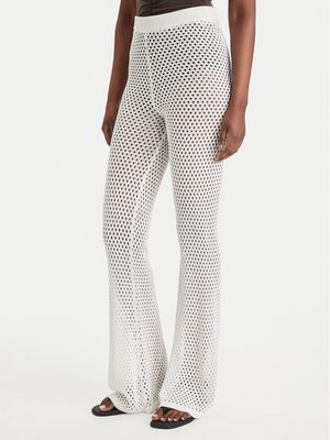 Spodnie damskie casual Guess ze sklepu: MODIVO w kategorii: Spodnie damskie - zdjęcie WP-EBWP-BKLVO-LN0_0000305880130