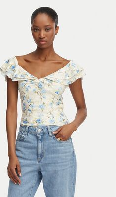 Bluzka damska casual na wiosnę Guess ze sklepu: MODIVO w kategorii: Bluzki damskie - zdjęcie WP-EBWP-BKLVO-LN0_0000305898456