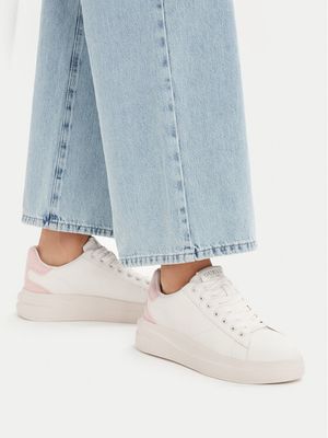 Buty sportowe damskie na wiosnę Guess ze sklepu: MODIVO w kategorii: Buty sportowe damskie - zdjęcie WP-EBWP-BKLVO-LN0_0000305930682