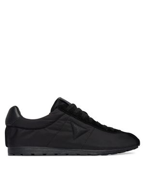 Buty sportowe damskie wiosenne Guess ze sklepu: MODIVO w kategorii: Buty sportowe damskie - zdjęcie WP-EBWP-BKLVO-LN0_0000305931405