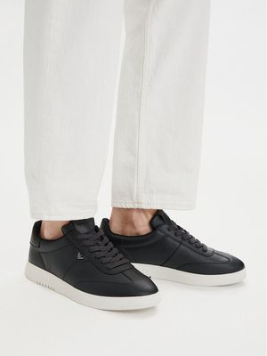 Buty sportowe męskie Emporio Armani ze sklepu: MODIVO w kategorii: Buty sportowe męskie - zdjęcie WP-EBWP-BKLVO-LN0_0000305972088