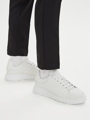 Buty sportowe męskie na wiosnę Emporio Armani ze sklepu: MODIVO w kategorii: Buty sportowe męskie - zdjęcie WP-EBWP-BKLVO-LN0_0000305972224