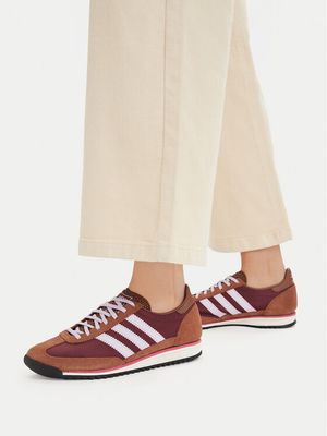 Buty sportowe damskie wiosenne adidas ze sklepu: MODIVO w kategorii: Buty sportowe damskie - zdjęcie WP-EBWP-BKLVO-LN0_0000305973429