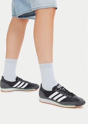 Buty sportowe damskie wiosenne adidas ze sklepu: MODIVO w kategorii: Buty sportowe damskie - zdjęcie WP-EBWP-BKLVO-LN0_0000305973436