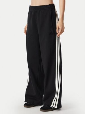 Spodnie damskie adidas ze sklepu: MODIVO w kategorii: Spodnie damskie - zdjęcie WP-EBWP-BKLVO-LN0_0000305985644