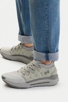 Under Armour - Buty sportowe męskie na wiosnę ze sklepu: MODIVO w kategorii: Buty sportowe męskie - zdjęcie WP-EBWP-BKLVO-LN0_0000306021396