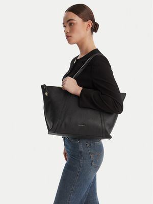 Shopper bag Coccinelle ze sklepu: MODIVO w kategorii: Torby Shopper bag - zdjęcie WP-EBWP-BKLVO-LN0_0000306038356