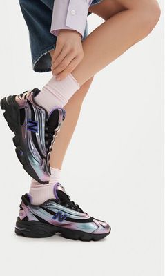 Buty sportowe damskie wiosenne New Balance ze sklepu: MODIVO w kategorii: Buty sportowe damskie - zdjęcie WP-EBWP-BKLVO-LN0_0000306080980